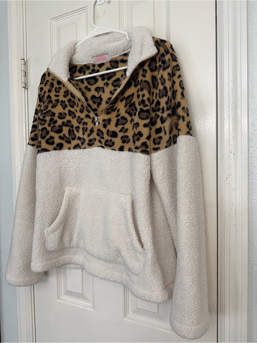 C+D+M Women's Cream & Leopard Sherpa Half-Zip Pullover Jacket - Picture 8 of 10